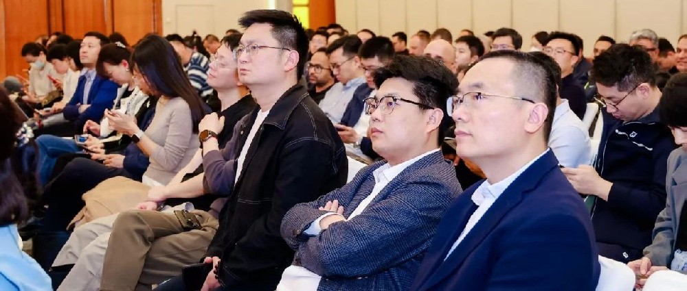 華鼎偉業(yè)攜手京東方晶芯科技，共赴MLED顯示新紀(jì)元!