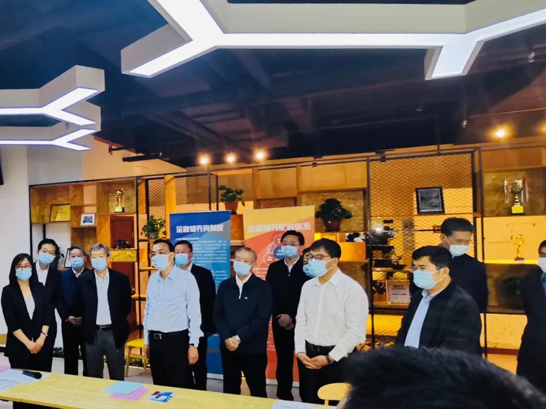 李克強(qiáng)總理到煙臺高新區(qū)考察，公司董事長受邀出席